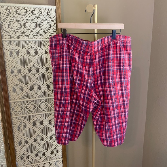 Erika Size Large Plaid Cotton Pull-On Pedal Pusher Pants ~ Red/Blue - Picture 2 of 7